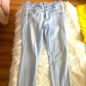 Refuge Denim High Waisted Jeans Light Wash